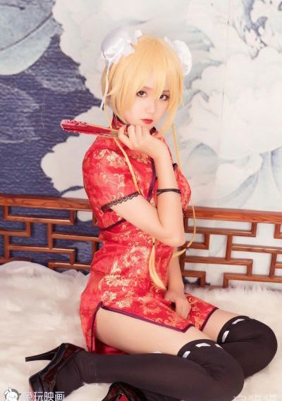 三个美妇跪着用嘴伺候高h_蓝光电影完整版在线观看