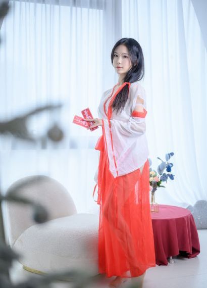 裙子下边是野兽_在线观看免费版