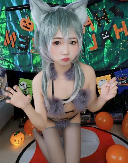 摸进她的内裤里疯狂揉她.视频_1080P免费观看韩国