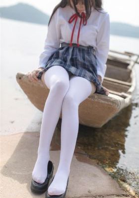 军人野外吮她的花蒂的视频_1080免费高清观看