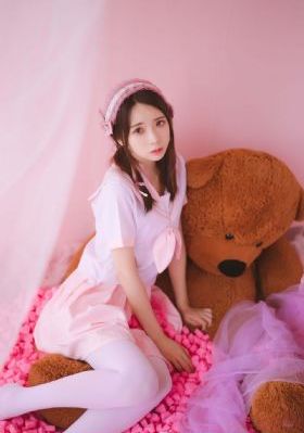美女视频黄又黄又免费_1080P完整视频观看